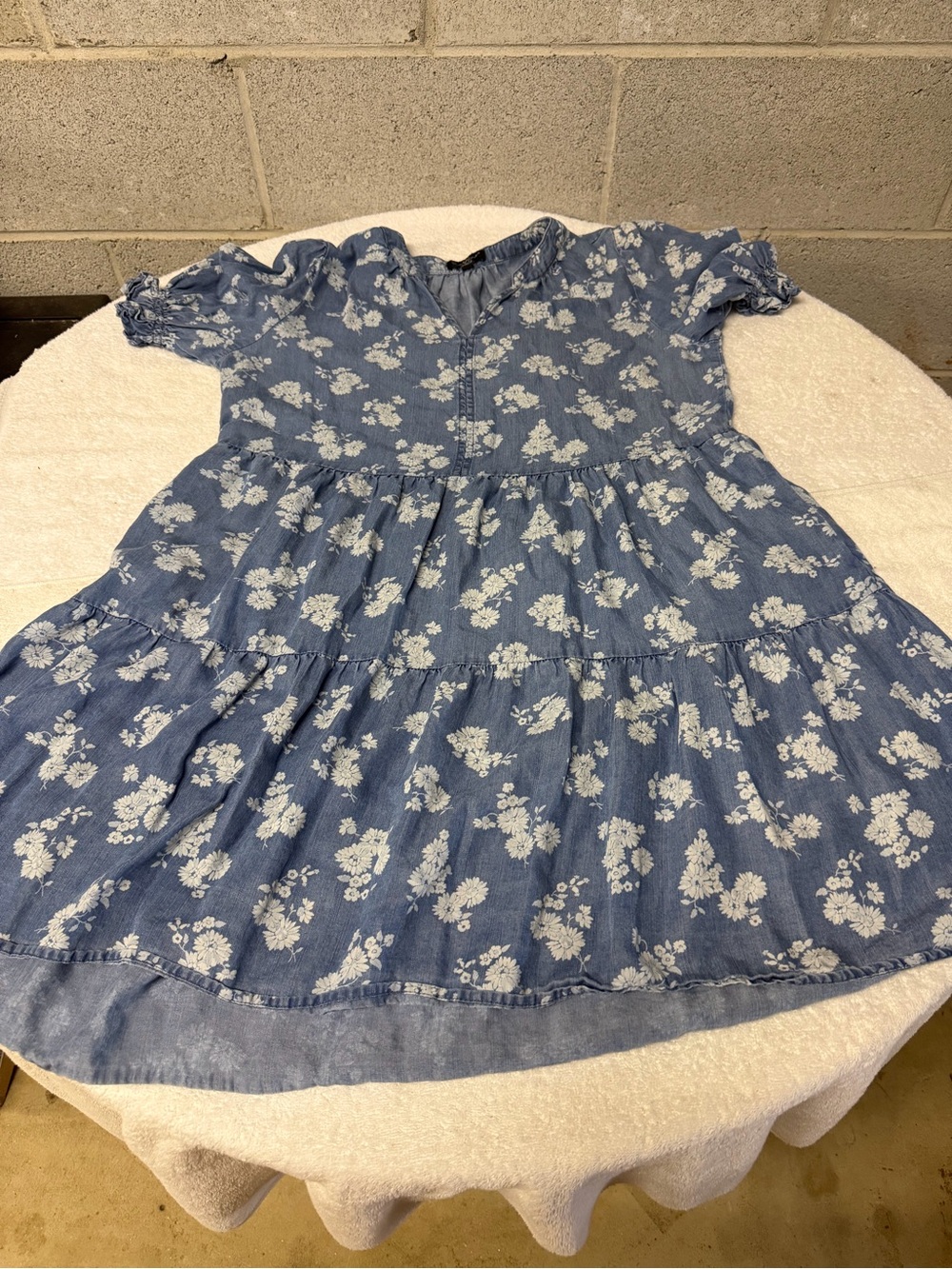 Velvet heart size medium blue floral tiered dress with puffed sleeves